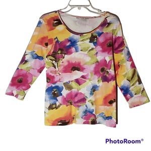 Cato women's medium floral pullover 3/4" sleeves pullover top. 523